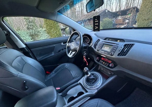 Kia Sportage cena 46900 przebieg: 229000, rok produkcji 2014 z Miłakowo małe 742